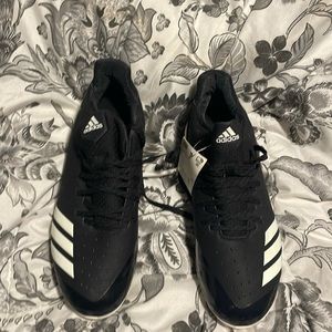 Brand new never worn cleats size 7.5 Men black and white